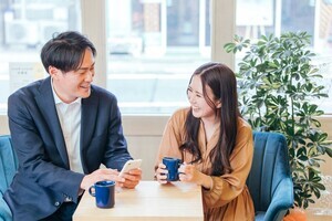 【異性と話す話題・ネタ一覧】会話中に「話題がない…」と悩んでいるときに