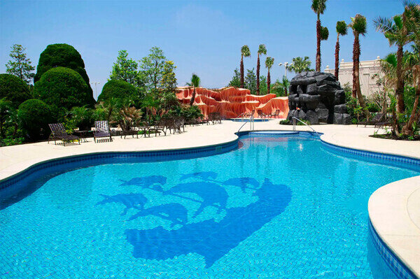 【ディズニーホテル】夏限定の屋外プールが7月12日オープン - 東京ディズニーランドホテル 「ミスティマウンテンズ・プール」など3ホテルで
