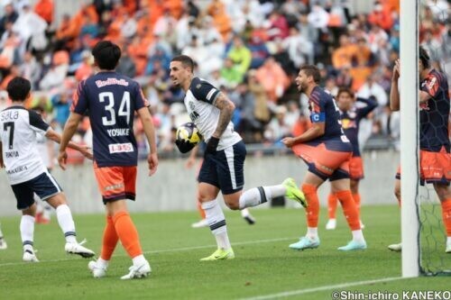 大宮vs磐田は劇的ドロー [写真]=兼子愼一郎
