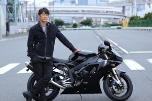 吹越満「スタントマンの方だなと思ったんですが…」　ヘルメットを脱いだら反町隆史本人だと判明