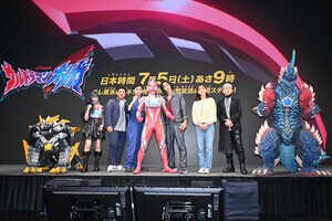 『ウルトラマンオメガ』近藤頌利が「宇宙ギャグ」を連発! プレミア発表会＆関連アイテムを特撮ライターがソラから落ちながらレポート