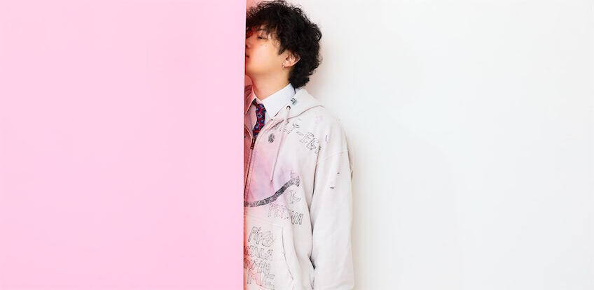 Iwankofが語る、顔出しの理由、『プリズン・ブレイク』に恋愛を重ねた「君からの脱獄」