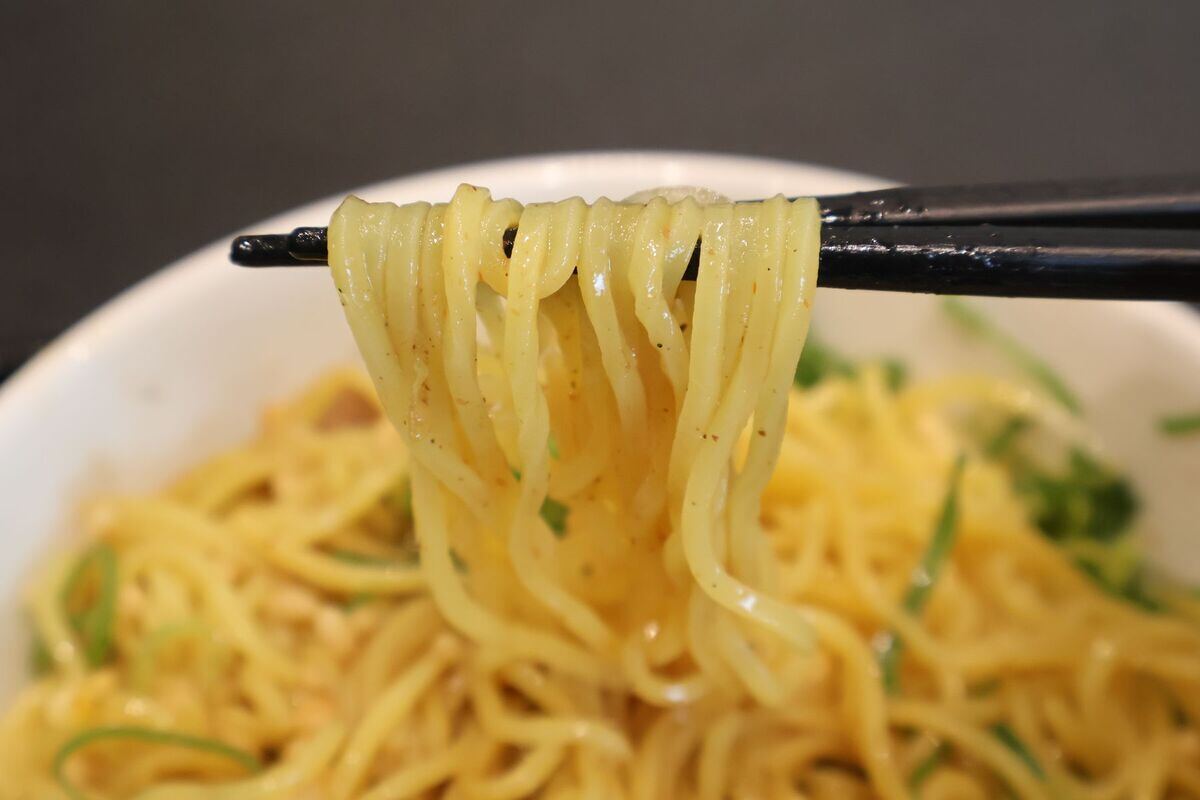 麺もコシがあり、つるつるっと食べやすい