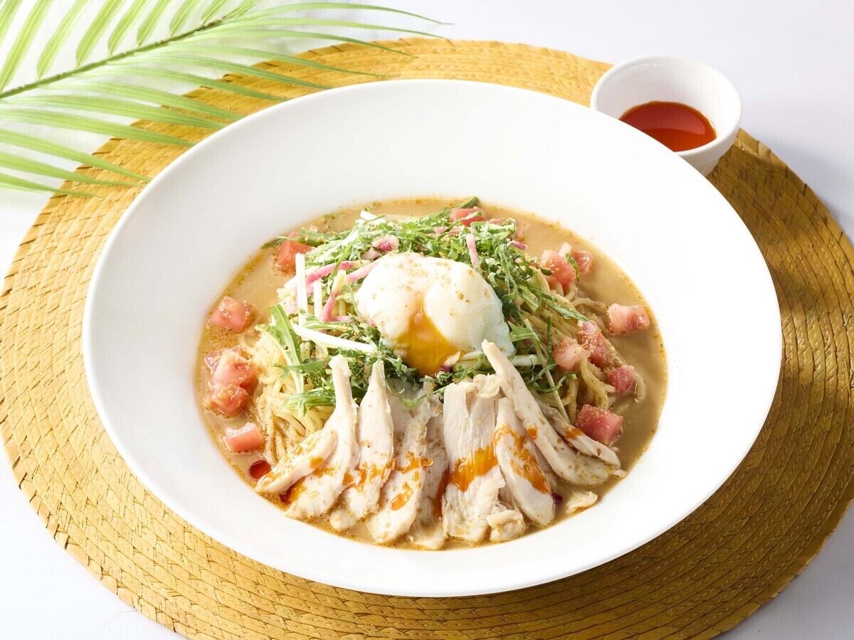 ココス「やわらか蒸し鶏のごまだれ冷やし麺」