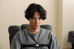 葉山奨之「俳優人生で初めての体験でした」『最後の鑑定人』初回ゲスト