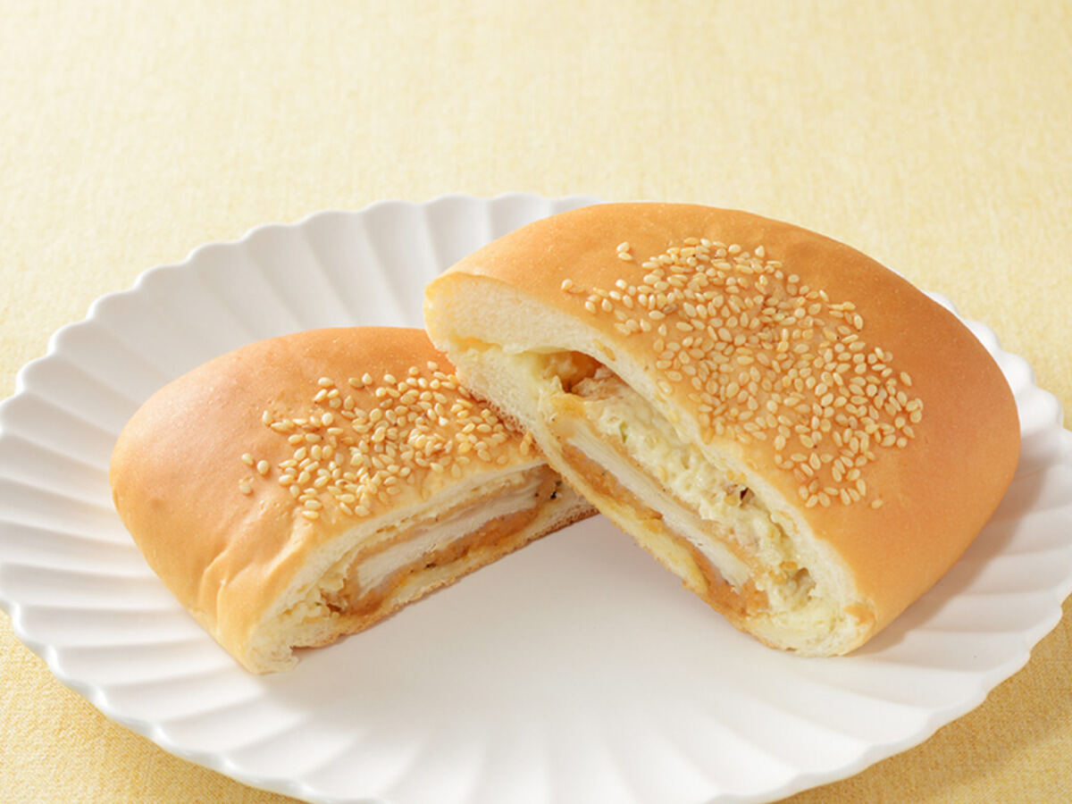 ローソン「レモンタルタルチキンパン」