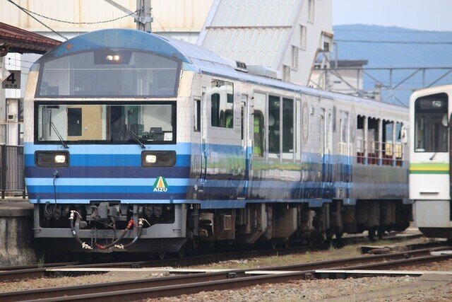 会津鉄道「お座トロ展望列車」含む全11両更新、JR只見線運行も期待