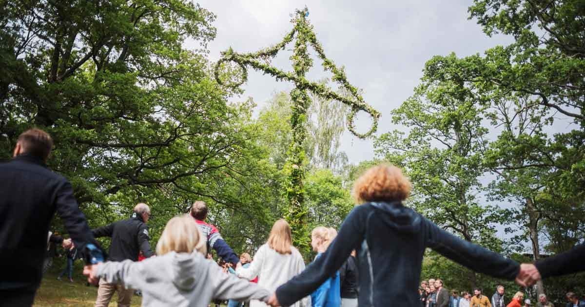 スウェーデンってどんな国 第2回 クリスマスの次に大きなイベント スウェーデンの夏至祭 マピオンニュース