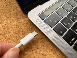 リンゴ印のライフハック 第111回 Macを「USB-C」で充電するときの基礎知識