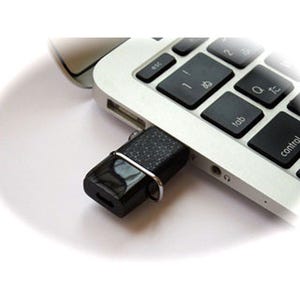 リンゴ印のライフハック 第35回 USBメモリを快適に、安全に使うには