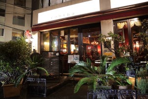 Barで”最高の一服”を 第3回 本場キューバのモヒートと葉巻のペアリングが最高! 西麻布のシガーバー「COHIBA ATMOSPHERE TOKYO」を探訪