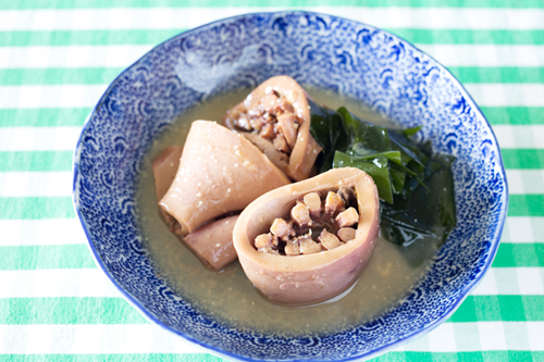 梅雨時にぴったりな「イカ缶とわかめのぬた」