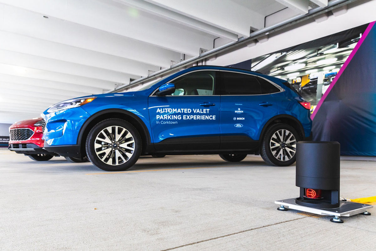 カーエレクトロニクスの進化と未来 138 デトロイトの駐車場で始まった自動運転によるパーキングの実証実験 Tech