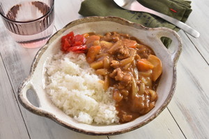 お子さまの味が大人の味に変身! お手軽ちょい足し調味料 第1回 甘口のお子さまカレーを一瞬で本格カレーに