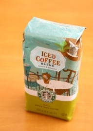 自宅でおいしいコーヒーを楽しむために 27 スターバックス が伝授 コーヒープレスで淹れる 香り引き立つアイスコーヒー マイナビニュース
