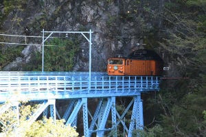 山田祥平のニュース羅針盤 第355回 黒部峡谷鉄道のトンネルを“電波の風”が吹き抜ける