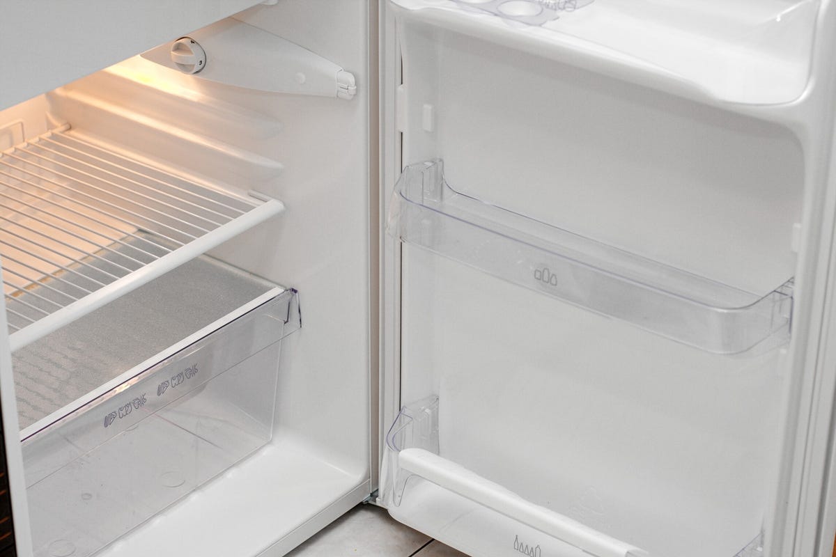 冷蔵庫にかかる電気代は1カ月でいくら? サイズ別電気代や節約するコツ 