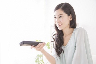 ずっと独身でいるつもり? 第63回 結婚の損得勘定