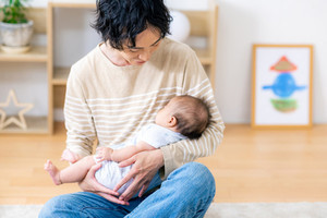 新生児科医・小児科医ふらいと先生の子育て「これってほんと? 」答えます 第6回 男性の育休、とってもあまり意味がない?