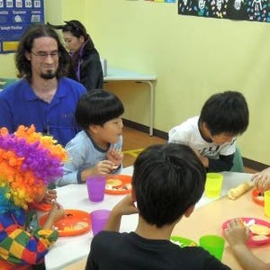 イマドキ「学童保育」はこんなにも進化しています 第7回 東京都・練馬区「Kids Duo大泉学園」、ネイティブの先生と英語で会話