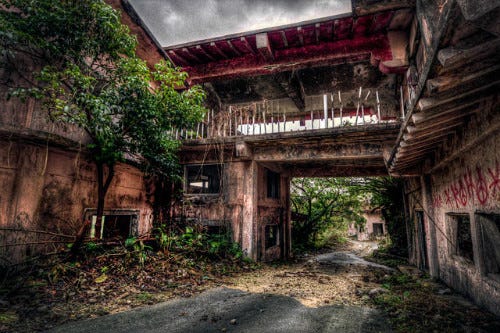 美しい廃虚の写真 37 南国の廃ホテル マイナビニュース