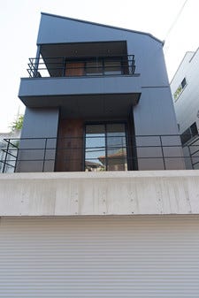 どんな家に住んでますか 6 1 000万円台で建てた ハワイの隠れ家カフェ風 の家 マイナビニュース