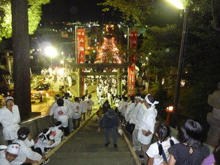 全国の祭りに行ってきました! 第8回 山車を急坂から落とす!　豪快な山口県周南市の「山崎八幡宮本山神事」