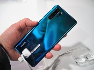 知って納得、ケータイ業界の"なぜ" 第38回 苦手のズームも克服、なぜスマートフォンカメラの進化に力が入れられるのか