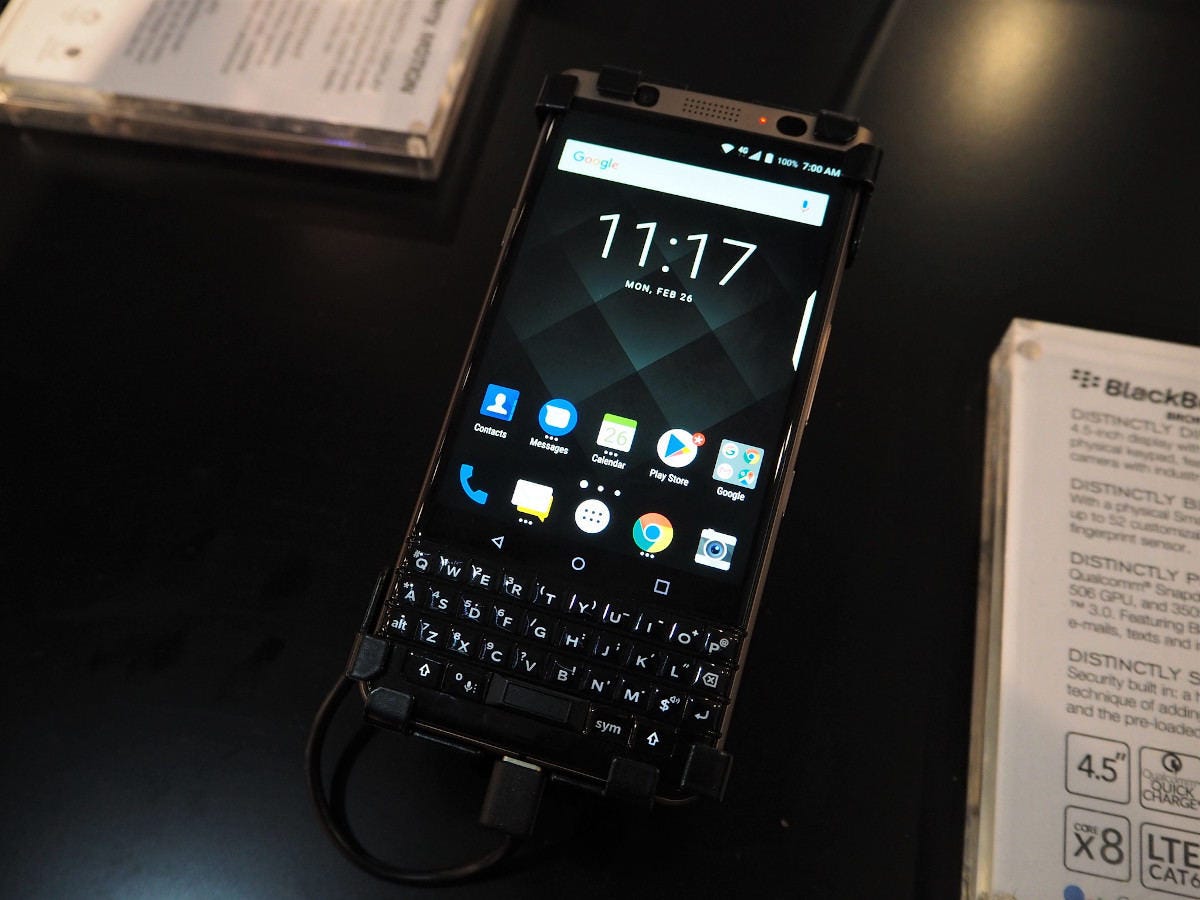 知って納得 ケータイ業界の なぜ 68 Blackberryが生産終了 キーボード付きスマートフォンはなくなってしまうのか マイナビニュース