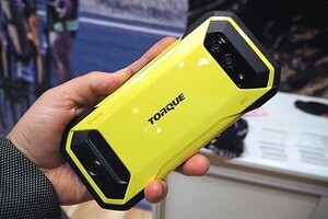 佐野正弘のケータイ業界情報局 第107回 コンシューマーから撤退も「TORQUE」は継続、京セラが高耐久スマホに注力する理由