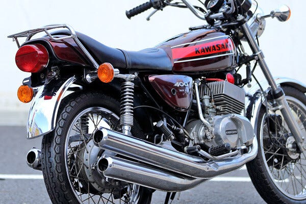 ジャジャ馬マッハのDNAはミドルクラスでも健在! カワサキ「400SS」 - バイク名車列伝(2) | マイナビニュース