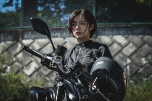 バイクのクイズ 第10回 Netflix「地面師たち」にヤマハのバイクが登場! どんなモデル?