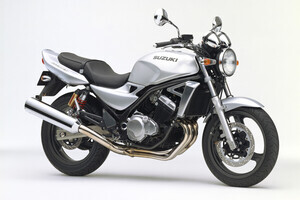 このバイクの正体は?