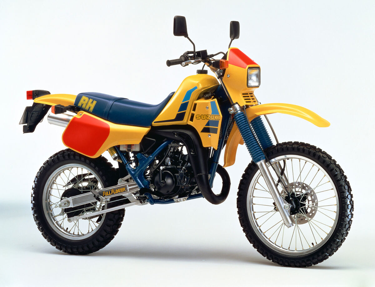スズキ「RH250」