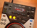 音楽をはじめよう! 第84回 パイオニアの低価格スクラッチ対応DJ用CDプレイヤー「CDJ-400」(2)