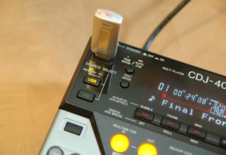 音楽をはじめよう!(85) パイオニアのスクラッチ対応DJ用CDプレイヤー