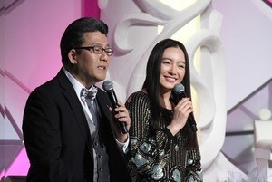 『MUSIC FAIR』2700回記念コンサート･インタビュー 第4回 MC･仲間由紀恵&軽部真一アナ、初コンサートでようやく"一員"に