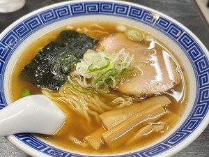 都内ラーメン巡り 第19回 素材の旨さが引き立つ、五反田のシンプルなラーメン「志那そばはせべ」