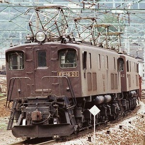 昭和の残像 鉄道懐古写真 第24回 寝台特急も力を借りた上越線"夜の主役"EF16
