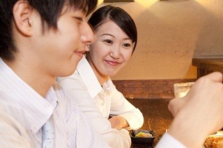 理系のための恋愛論 第503回 飲み会で女の子からの好感度を上げるヒント