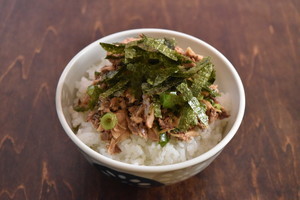 超簡単! サク飯レシピ 第4回 【サク飯レシピ】即席どんぶり「サバ缶ぶっかけ丼」
