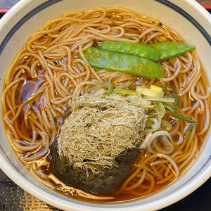 立ち食いそば散歩 第182回 日本橋「蕎麦一心たすけ」の「とろろ昆布そば」はダシと蕎麦が絶品