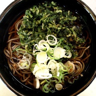 立ち食いそば散歩 第34回 これぞ無骨な男飯! 高円寺「江戸丸」は黒いつゆの高コスパそば