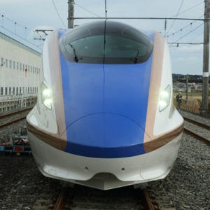 鉄道写真コレクション 第336回 北陸新幹線E7系公開! 外観・車内とも日本の伝統を表現