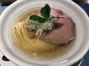 井手隊長の700円以下で旨いラーメンが食べたい!! 第10回 スープの温度は90℃以上! 磨き上げた塩そばが絶品、芦花公園「成城青果」