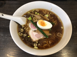 井手隊長の700円以下で旨いラーメンが食べたい!! 第80回 北区志茂にある幸せあふれる町中華「中華 凛凛」! パンチのあるラーメンが最高!