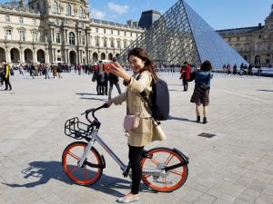 海外モバイルトピックス 第146回 パリの街もスマホがあればシェア自転車でスイスイ走れる　