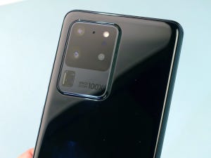 海外モバイルトピックス 第189回 1億画素カメラ対決! シャオミ「Mi Note 10」とサムスン「Galaxy S20 Ultra」を暗所で比べてみた