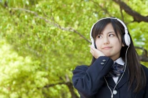 鈴木朋子の【お父さんが知らないSNSの世界】 第10回 女子中高生はSNSで音楽と出会い、好きな楽曲はCDで