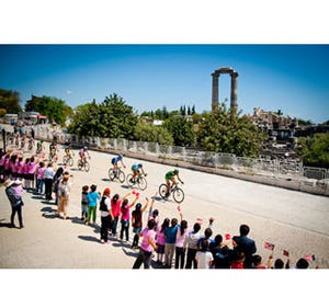 世界の自転車レースから 第8回 トルコのアポロ神殿もレースを熱く見守る - ツアー・オブ・ターキー2012